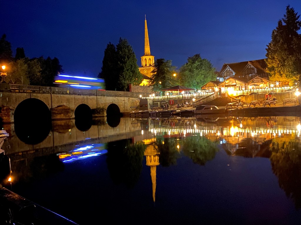 moored by Wallinford Bridge at night